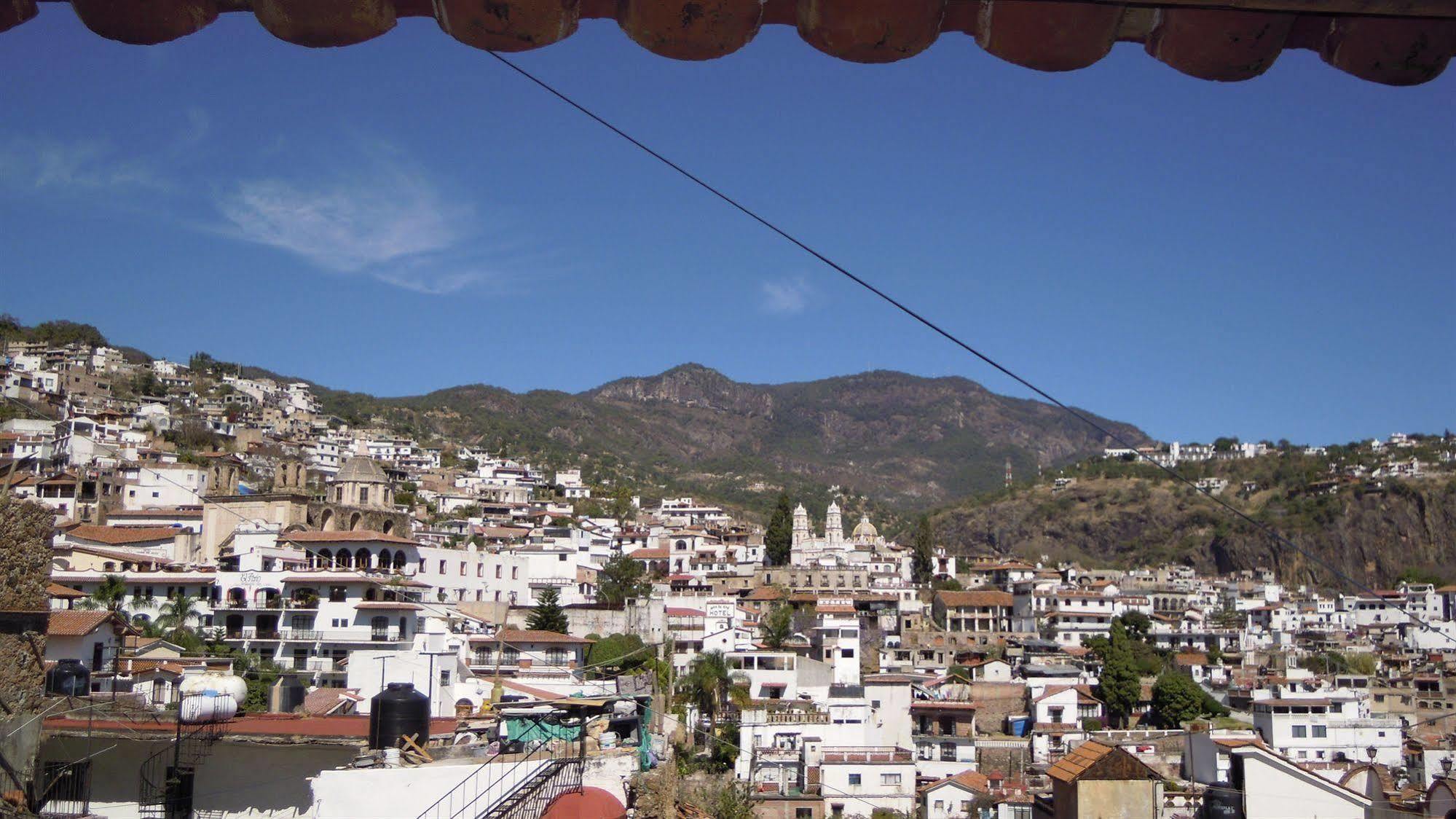 Hotel La Casa Del Laurel à Taxco Extérieur photo